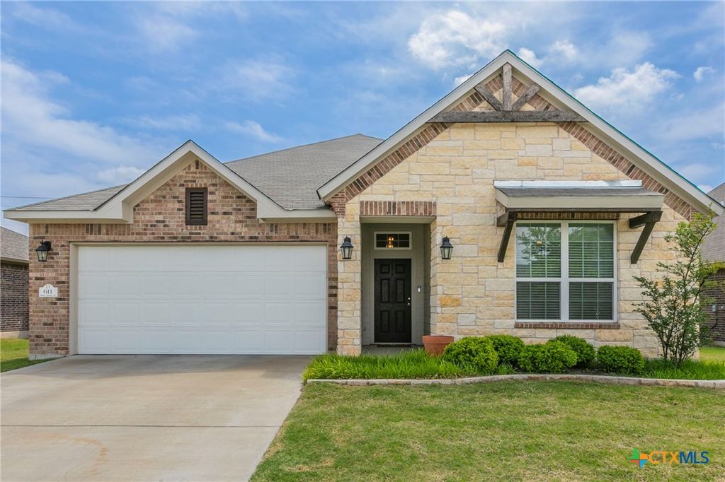 611 Hawks Shadow Drive, Temple, TX 76502