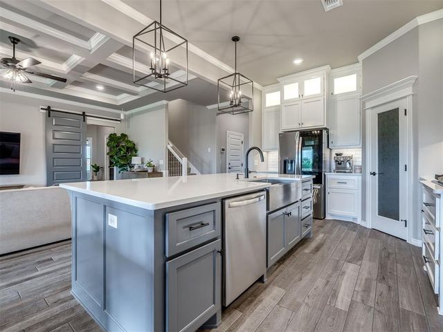 9108 Taggert Lane, Yukon, OK 73099