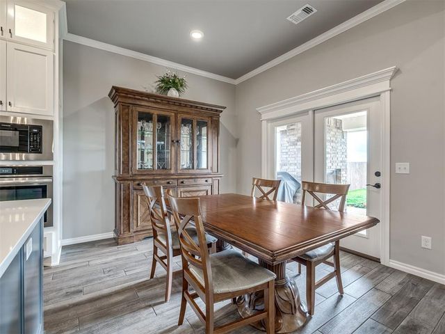 9108 Taggert Lane, Yukon, OK 73099