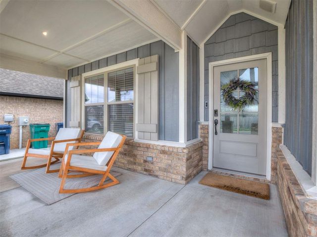 9108 Taggert Lane, Yukon, OK 73099