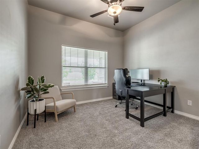 9108 Taggert Lane, Yukon, OK 73099
