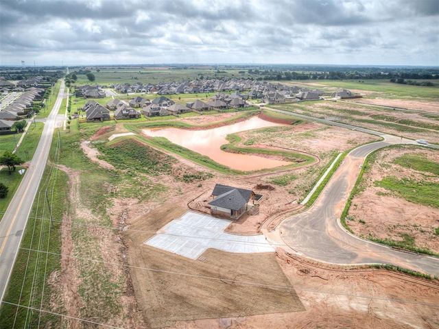 9108 Taggert Lane, Yukon, OK 73099