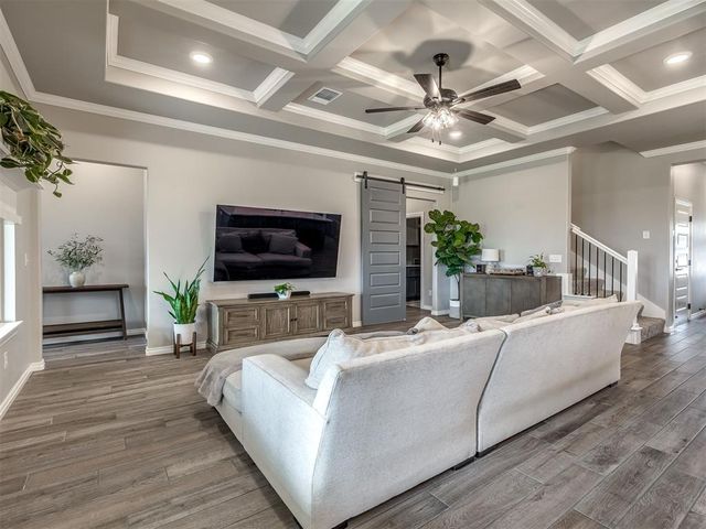 9108 Taggert Lane, Yukon, OK 73099
