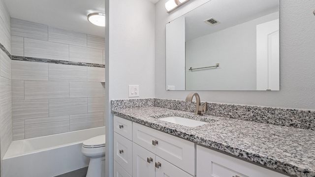 670 LAKE VILLAS DRIVE C, Altamonte Springs, FL 32701