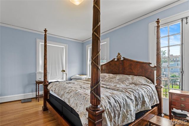 30 Kingsbury Place, St Louis, MO 63112