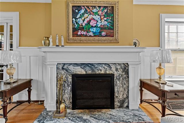 30 Kingsbury Place, St Louis, MO 63112