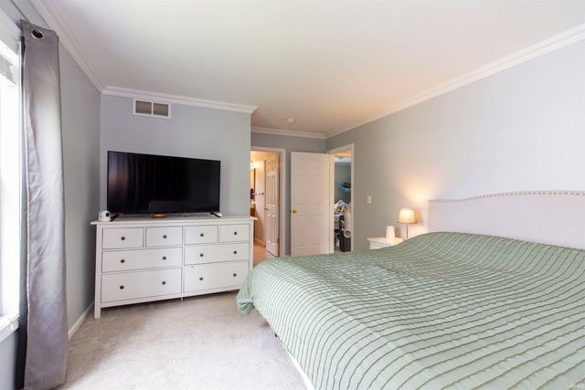 50562 Trammell Drive, South Bend, IN 46637