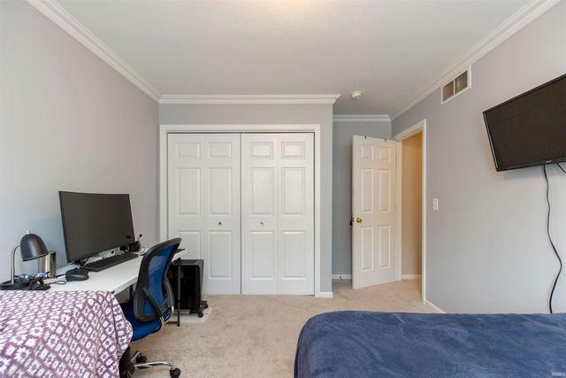 50562 Trammell Drive, South Bend, IN 46637