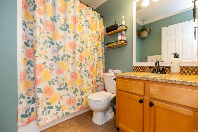 50562 Trammell Drive, South Bend, IN 46637