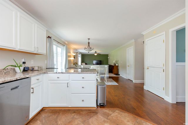 50562 Trammell Drive, South Bend, IN 46637