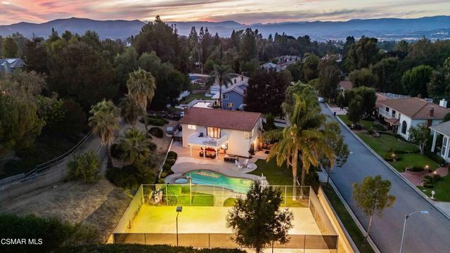 652 Stonebrook Street, Simi Valley, CA 93065