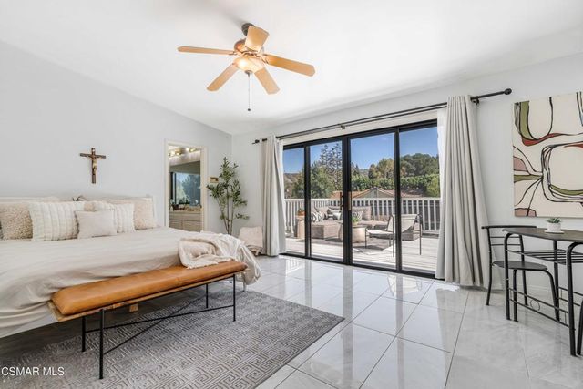 652 Stonebrook Street, Simi Valley, CA 93065
