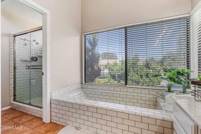 652 Stonebrook Street, Simi Valley, CA 93065