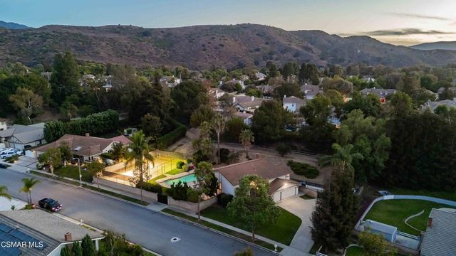 652 Stonebrook Street, Simi Valley, CA 93065