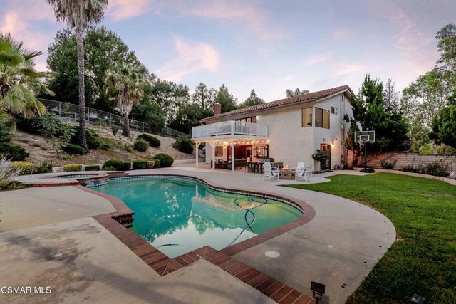 652 Stonebrook Street, Simi Valley, CA 93065