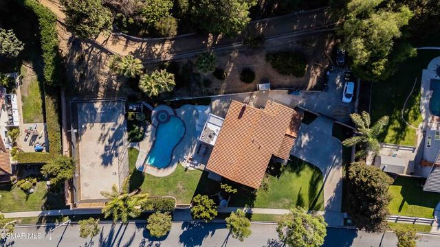 652 Stonebrook Street, Simi Valley, CA 93065