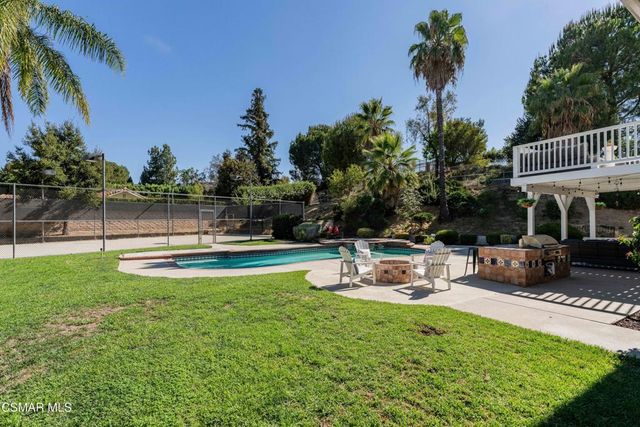 652 Stonebrook Street, Simi Valley, CA 93065