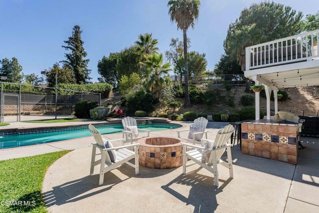 652 Stonebrook Street, Simi Valley, CA 93065