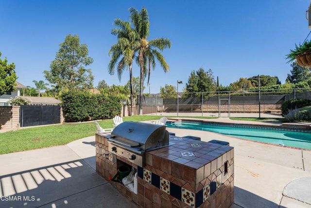 652 Stonebrook Street, Simi Valley, CA 93065