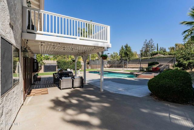 652 Stonebrook Street, Simi Valley, CA 93065