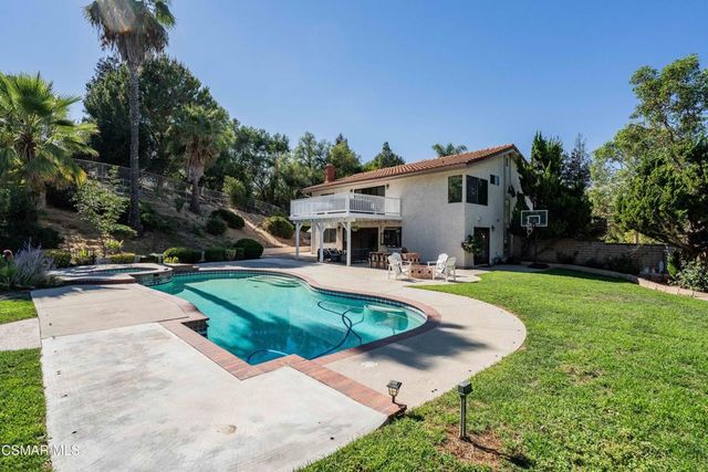 652 Stonebrook Street, Simi Valley, CA 93065