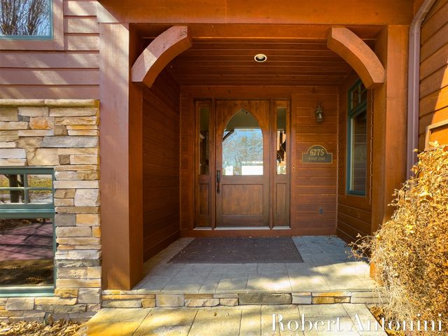 6775 Sunset Cove, Rockford, MI 49341