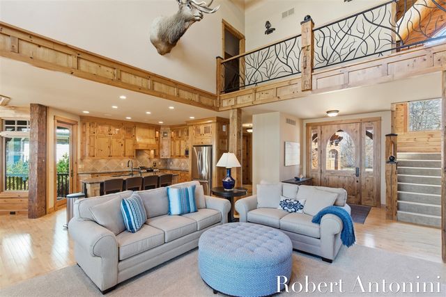 6775 Sunset Cove, Rockford, MI 49341