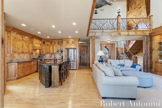 6775 Sunset Cove, Rockford, MI 49341