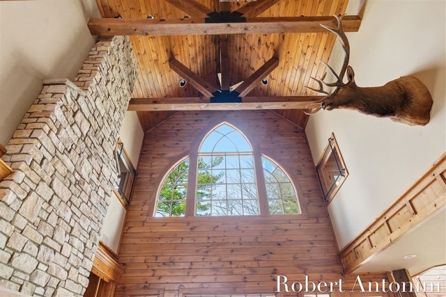 6775 Sunset Cove, Rockford, MI 49341