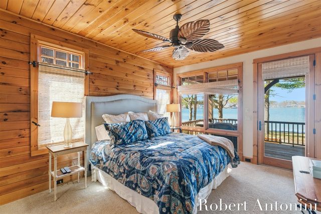 6775 Sunset Cove, Rockford, MI 49341