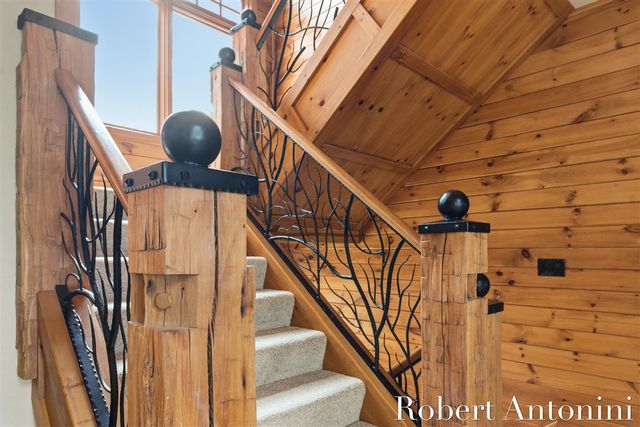 6775 Sunset Cove, Rockford, MI 49341