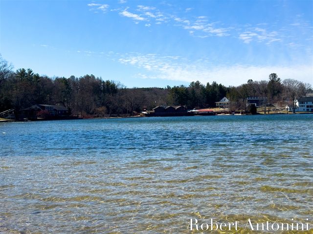 6775 Sunset Cove, Rockford, MI 49341