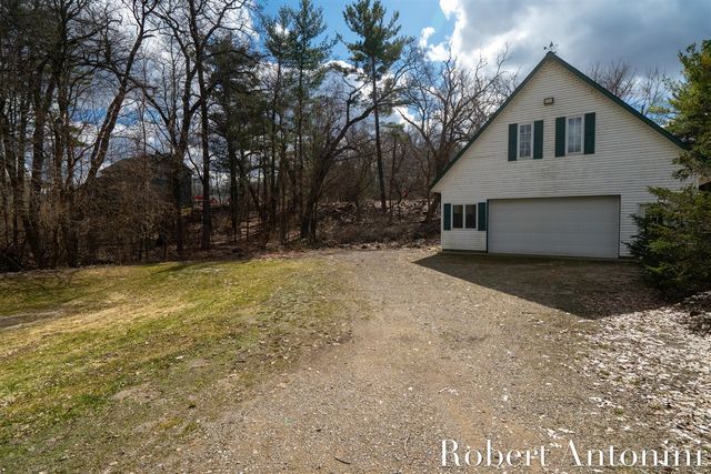 6775 Sunset Cove, Rockford, MI 49341