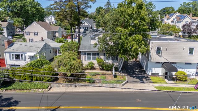 506 Old Stratfield Road, Fairfield, CT 06825