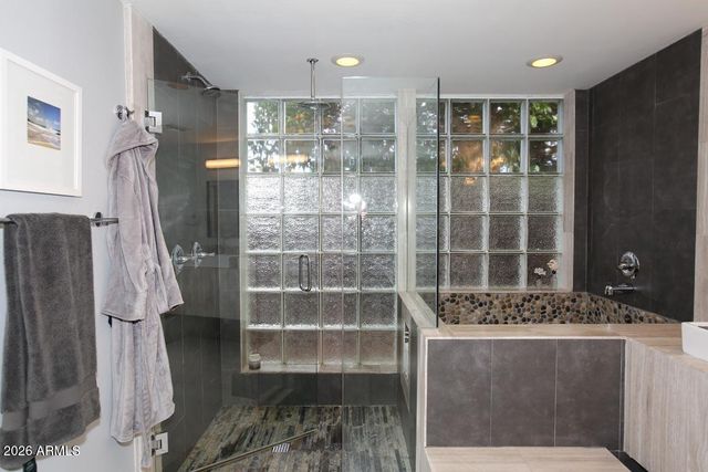 5426 N 81ST Place, Scottsdale, AZ 85250