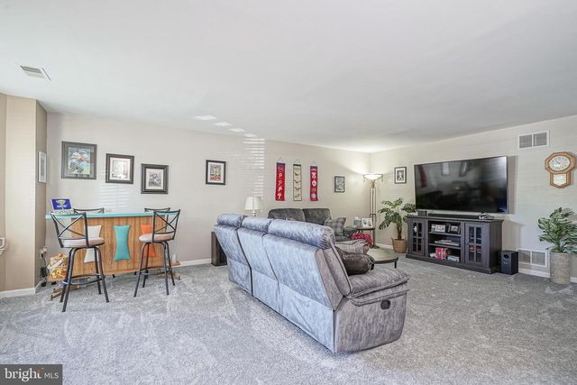 306 BRANDYWINE DR, Williamstown, NJ 08094