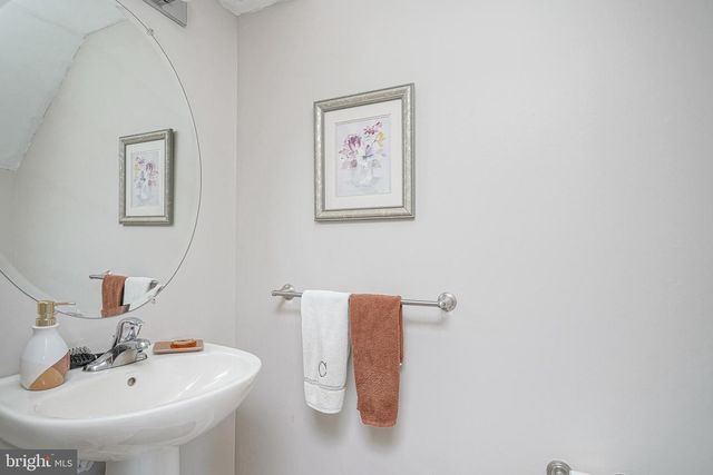 306 BRANDYWINE DR, Williamstown, NJ 08094