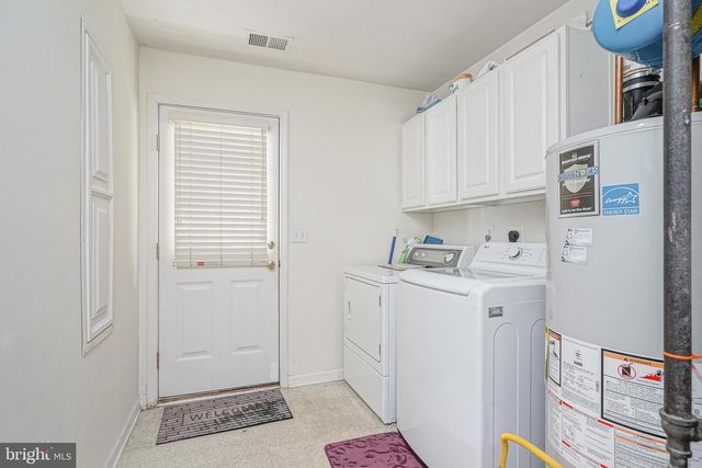 306 BRANDYWINE DR, Williamstown, NJ 08094