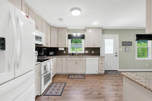 32 Baker Road SE, Cartersville, GA 30120