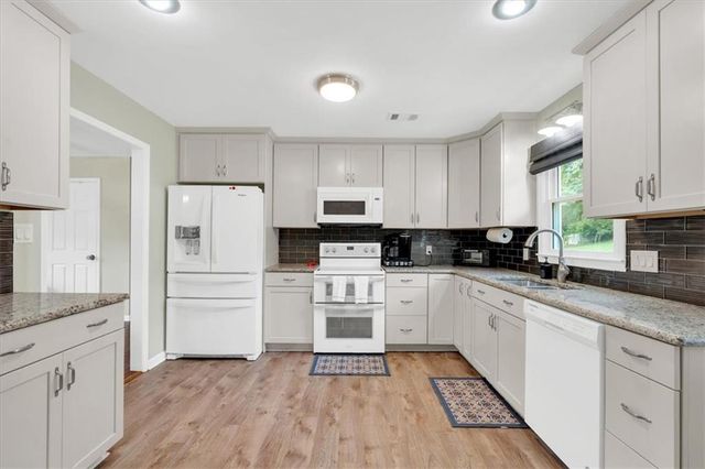 32 Baker Road SE, Cartersville, GA 30120