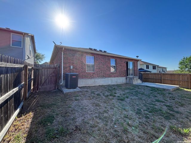 1423 Barker Bay, San Antonio, TX 78245