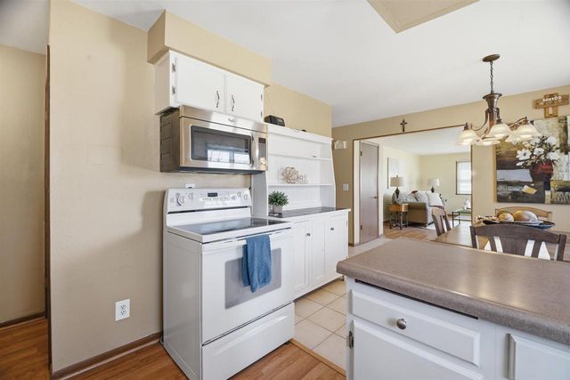 612 S MATTHIAS STREET, Appleton, WI 54915