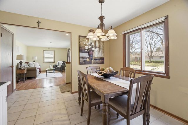 612 S MATTHIAS STREET, Appleton, WI 54915