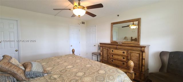 3300 W Rolling Hills Cir 104, Davie, FL 33328