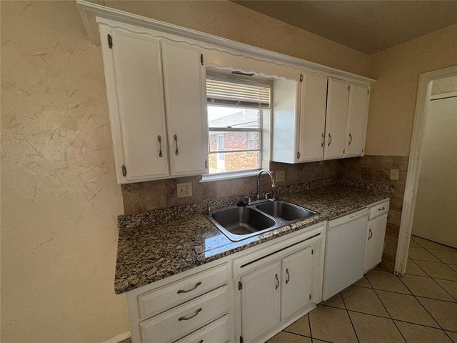 3600 N Willow Springs Drive, Oklahoma City, OK 73112