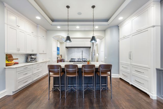 41 E Elm Street, Chicago, IL 60611