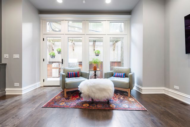 41 E Elm Street, Chicago, IL 60611