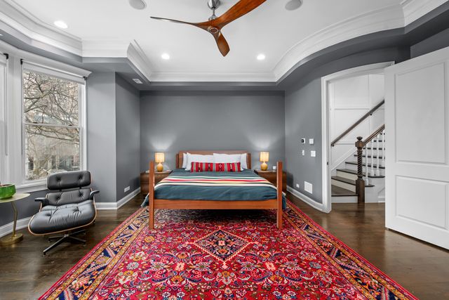 41 E Elm Street, Chicago, IL 60611