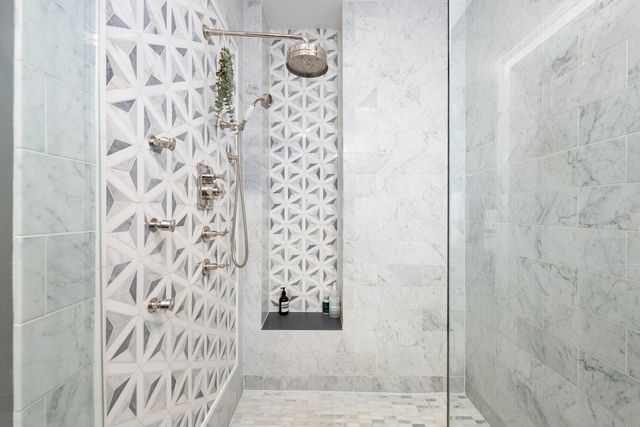 41 E Elm Street, Chicago, IL 60611