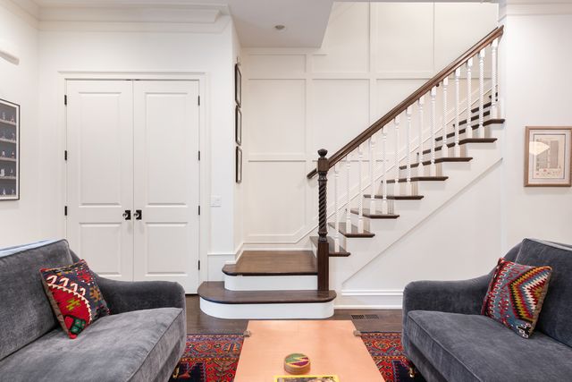 41 E Elm Street, Chicago, IL 60611